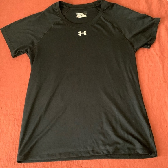 Under Armour Tops - Under armour shirt